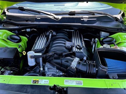 Used 2015 Dodge Challenger SRT w/ Technology Group RWD image 10