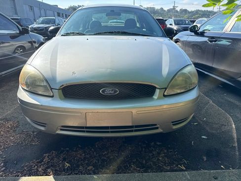 Used 2007 Ford Taurus SE FWD image 10