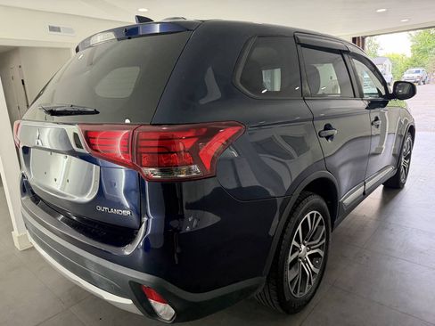 Used 2018 Mitsubishi Outlander SEL AWD/4WD image 8