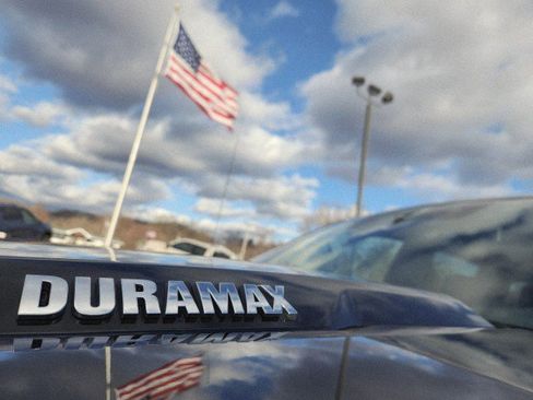 Used 2023 Chevrolet Silverado 1500 LT Trail Boss w/ LT Trail Boss Premium Package image 9