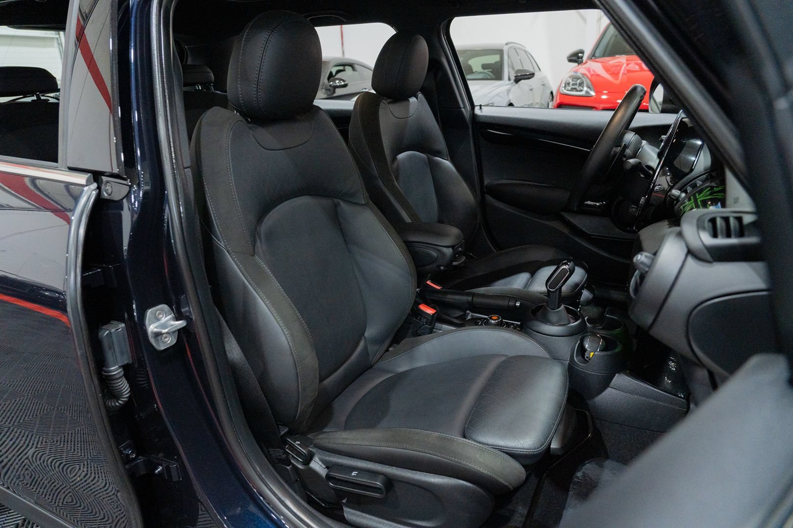 Used 2020 MINI Cooper S w/ Driver Assistance Package FWD image 22