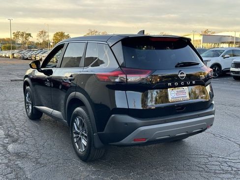 Used 2023 Nissan Rogue S image 6