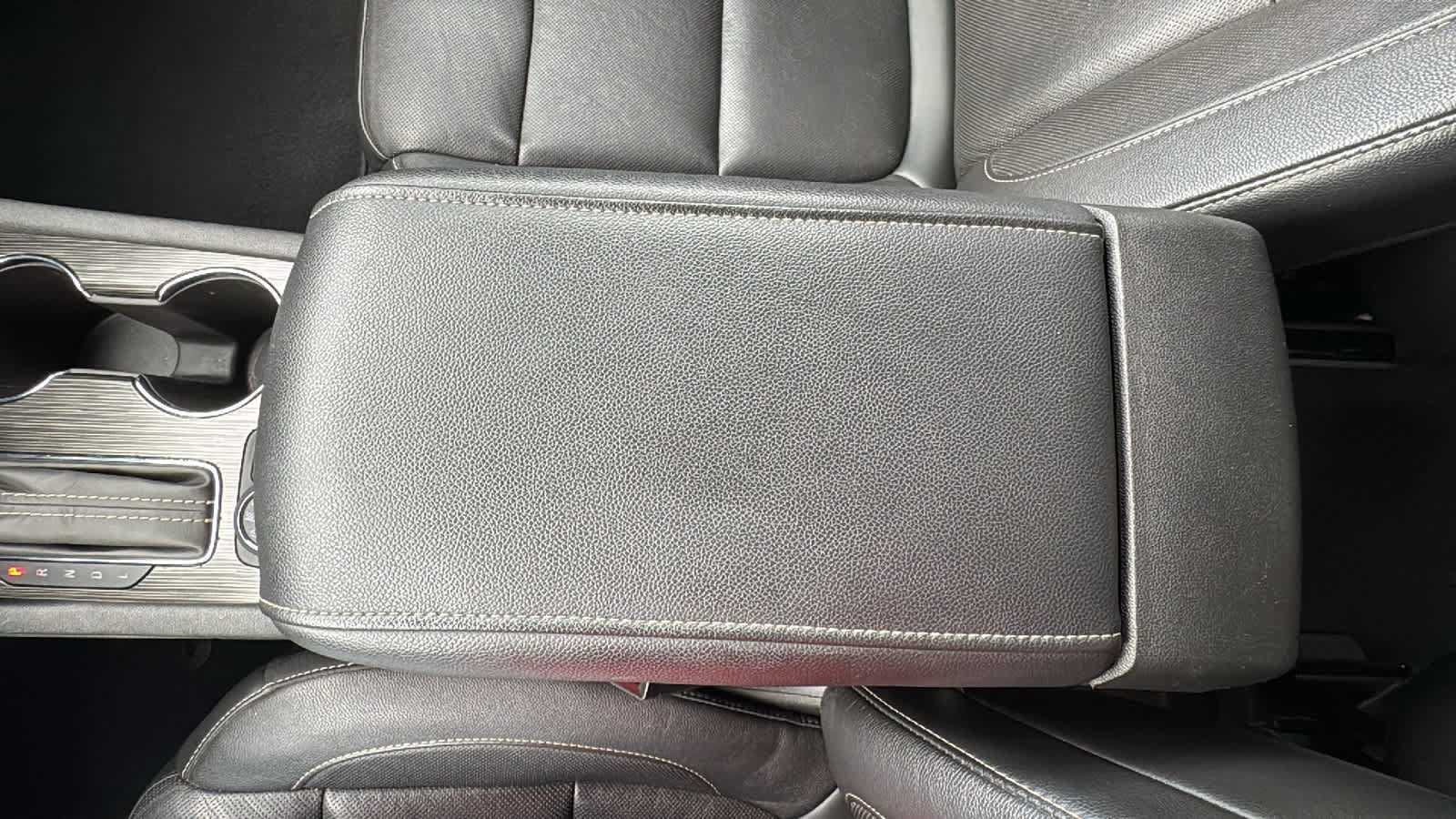 Used 2018 GMC Acadia SLT AWD/4WD image 21