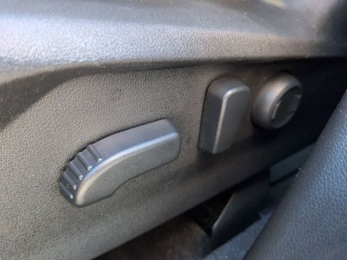 Certified 2023 Subaru Forester Premium image 18