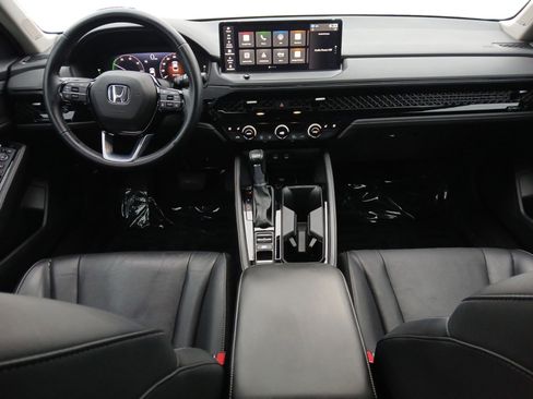 Used 2023 Honda Accord Touring image 10