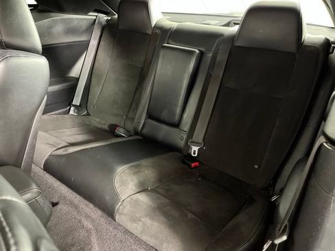 Used 2017 Dodge Challenger R/T Plus RWD image 41