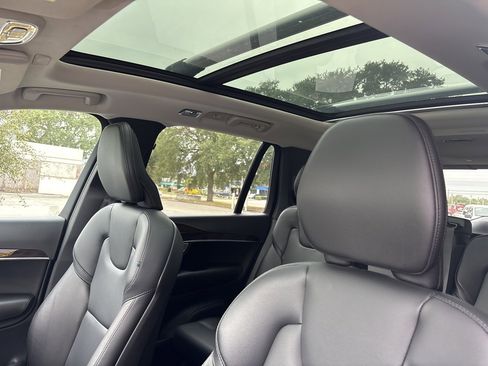 Used 2019 Volvo XC90 T5 Momentum w/ Multimedia Package image 34