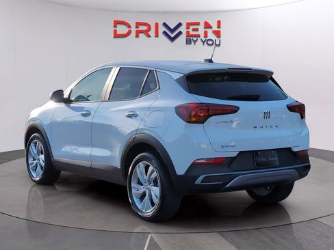 Used 2025 Buick Encore GX Preferred image 3