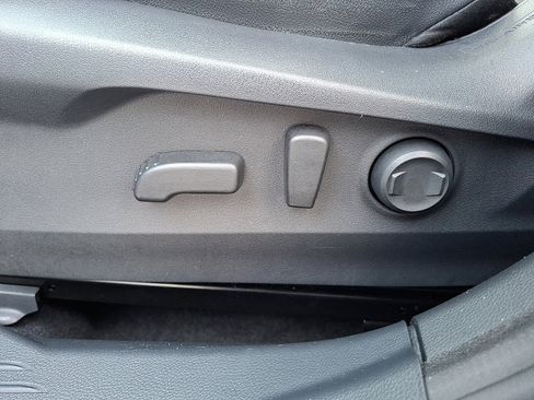 Used 2020 Subaru Outback Limited image 16