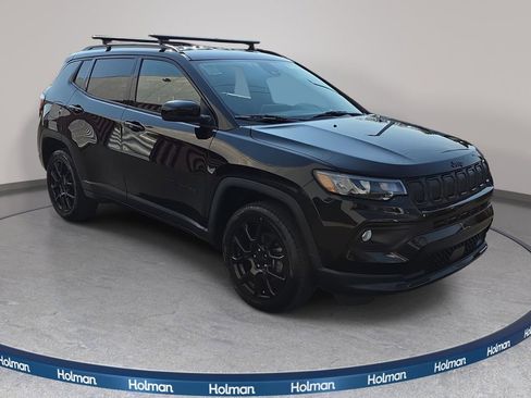 Used 2022 Jeep Compass Altitude image 3