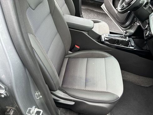 Used 2025 Chevrolet Trax LT w/ LT Convenience Package image 20