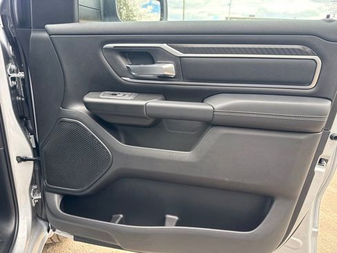 New 2026 RAM 1500 4x4 Crew Cab image 31