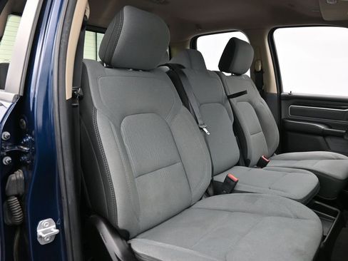 Used 2019 RAM 1500 Big Horn AWD/4WD image 34