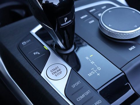 Used 2022 BMW 440i xDrive Convertible image 32