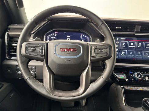 Used 2025 GMC Sierra 1500 AT4 AWD/4WD image 28