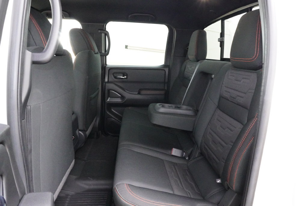 Used 2025 Nissan Frontier PRO-4X AWD/4WD image 27