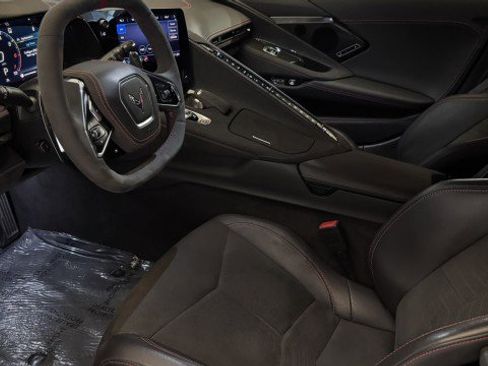 Used 2023 Chevrolet Corvette Stingray Premium Cpe w/ Z51 Performance Package image 3