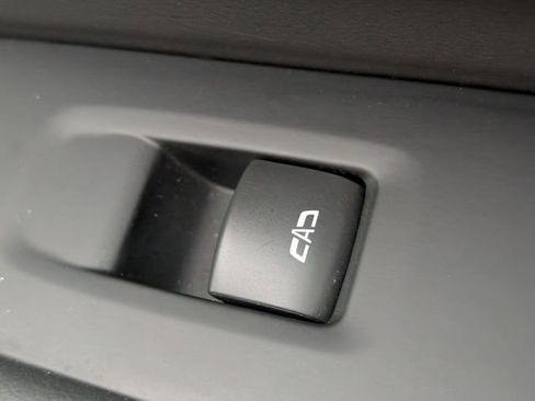 Certified 2025 Chevrolet Tahoe Z71 AWD/4WD image 38