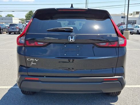 Certified 2025 Honda CR-V LX image 5