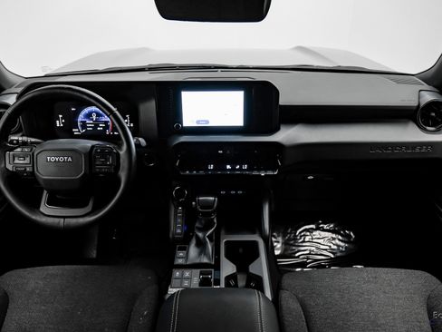 Used 2024 Toyota Land Cruiser image 30