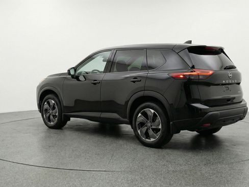 Used 2025 Nissan Rogue SV FWD image 6