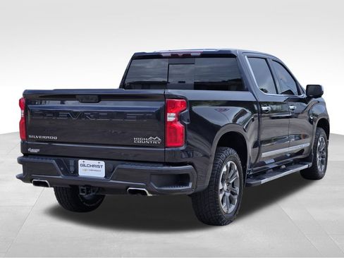Used 2023 Chevrolet Silverado 1500 High Country w/ Z71 Off-Road Package AWD/4WD image 7