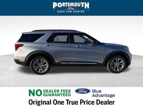 Certified 2022 Ford Explorer XLT w/ Equipment Group 202A image 6