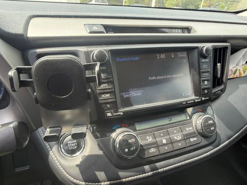 Used 2017 Toyota RAV4 Limited w/ Advanced Technology Package FWD image 6