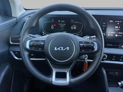 Used 2025 Kia Sportage LX image 30