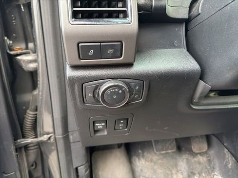 Used 2019 Ford Expedition XLT w/ Equipment Group 202A image 29