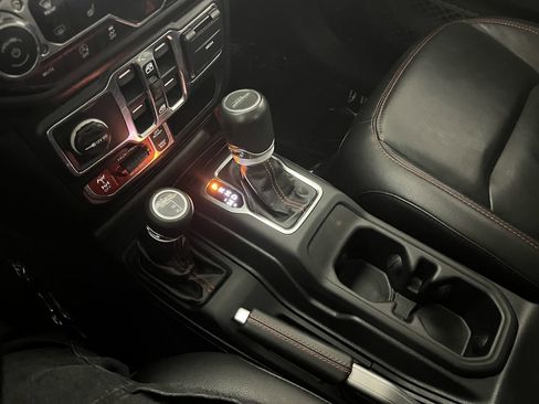 Used 2020 Jeep Gladiator Rubicon image 24