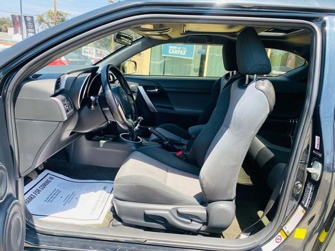Used 2015 Scion tC FWD image 19