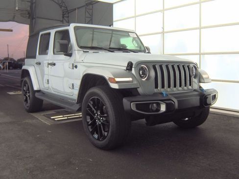 Used 2023 Jeep Wrangler Unlimited Sahara w/ Safety Group image 3