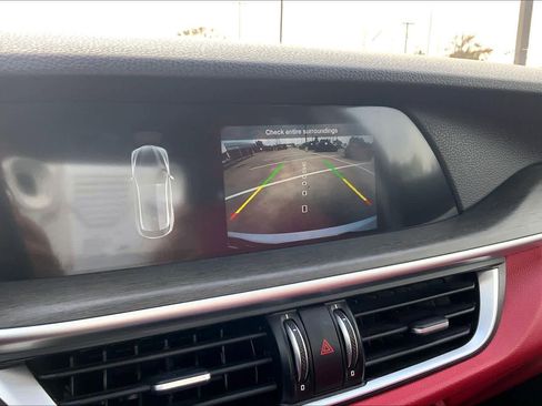 Used 2021 Alfa Romeo Stelvio Ti w/ Nero Edizione image 28