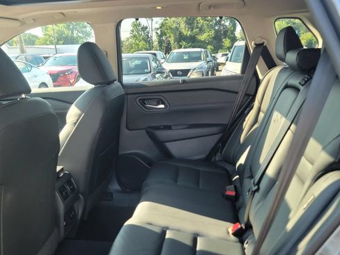 Used 2024 Nissan Rogue SL w/ SL Premium Package AWD/4WD image 18