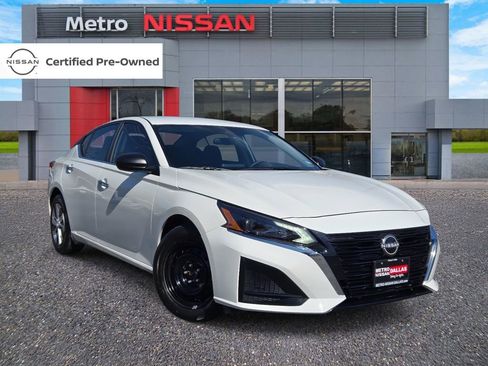 Used 2025 Nissan Altima 2.5 S image 1