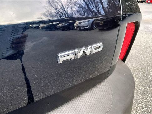 Used 2021 Ford Escape SE image 23