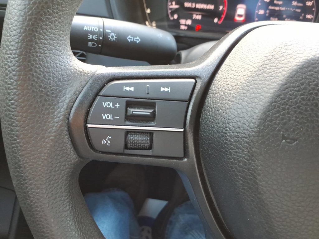 Used 2023 Honda Accord LX image 16