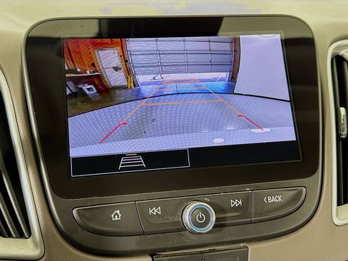 Used 2023 Chevrolet Malibu LT FWD image 31