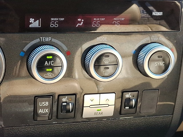 Used 2014 Toyota Sequoia Limited AWD/4WD image 18