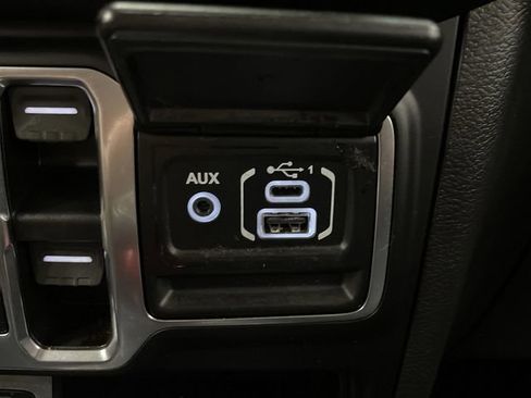 Used 2023 Jeep Wrangler Unlimited Rubicon 4xe image 22