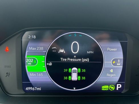 Used 2022 Chevrolet Bolt LT w/ Infotainment Package image 12