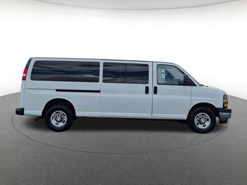 Used 2024 Chevrolet Express 3500 LT w/ LT Preferred Equipment Group RWD image 4