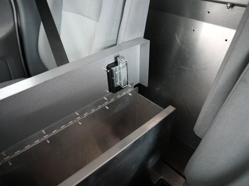 Used 2019 Ford Transit 250 130 Low Roof image 25