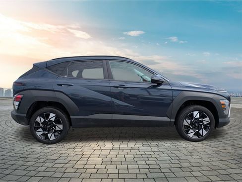 Used 2025 Hyundai Kona SEL AWD/4WD image 4