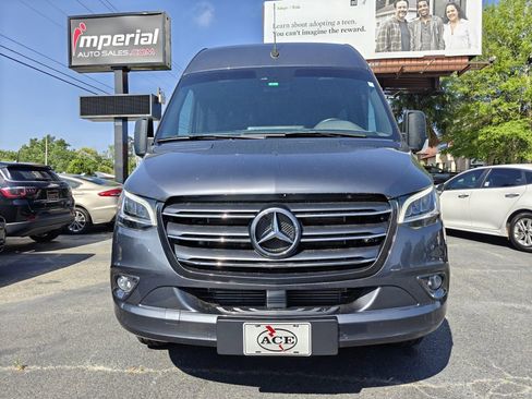 Used 2022 Mercedes-Benz Sprinter 3500 image 2