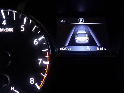 Used 2017 Nissan Altima 2.5 SL w/ Moonroof Package image 19