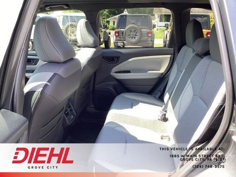 Used 2025 Subaru Forester Premium AWD/4WD image 19