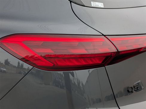 New 2025 Audi Q5 Premium Plus image 14