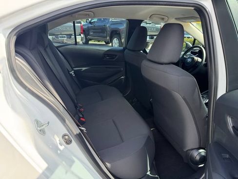 Used 2024 Toyota Corolla LE w/ LE Convenience Package FWD image 18